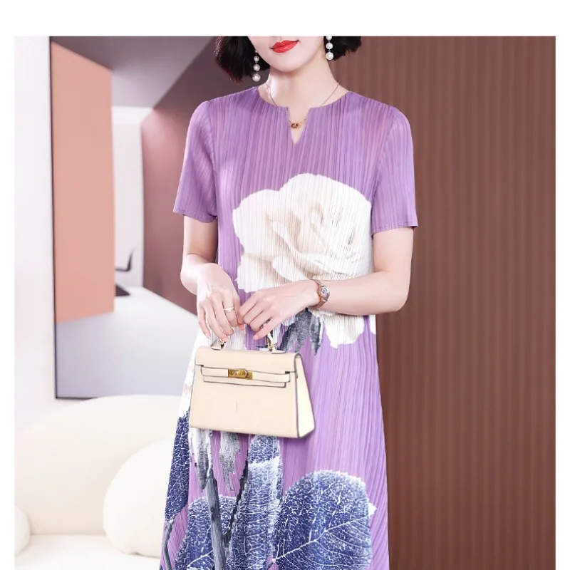 

Pleated Summer Dress Female 2023 New Design Sense Dress Fashion Printing Slim Dress V Neck Short Sleeve Dress Female Tops