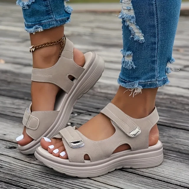 2025 nouvelles sandales d'été voyage femmes chaussures nouvelle sandale semelle Durable sandale dames en plein air plage pantoufles plate-forme sandales 1