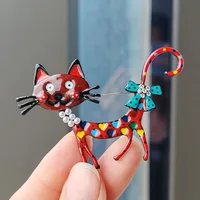 Dropping Oil Lovely Cat Shaped Brooch Vintage Style Animal Theme Alloy Brooch For Women Girls Daily Wear 4