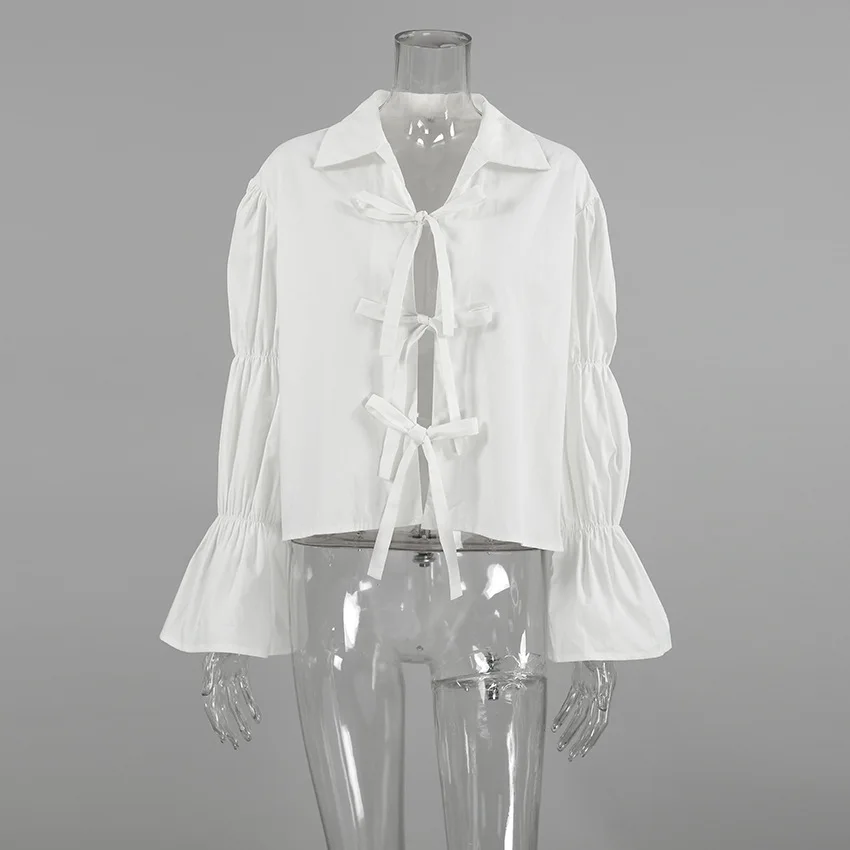 Blusa de gasa con cordones y aberturas para mujer, blusa de manga larga con solapa y parches, estilo vendaje, ropa de abrigo blanca para mujer