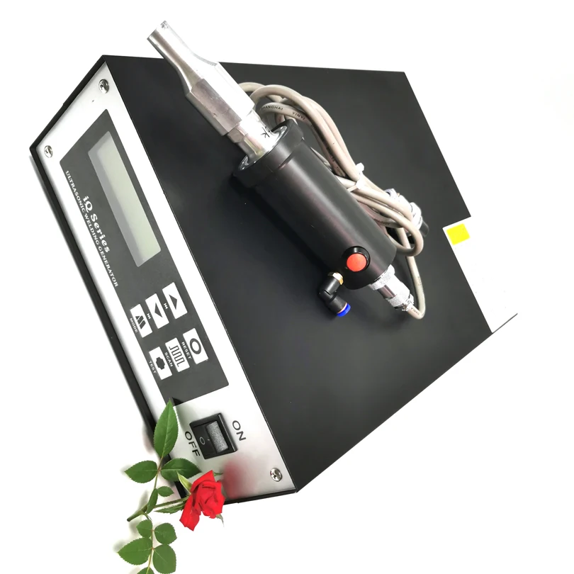 

35KHZ 800W Ultrasonic Spot Welding Machine With Titanium Horn