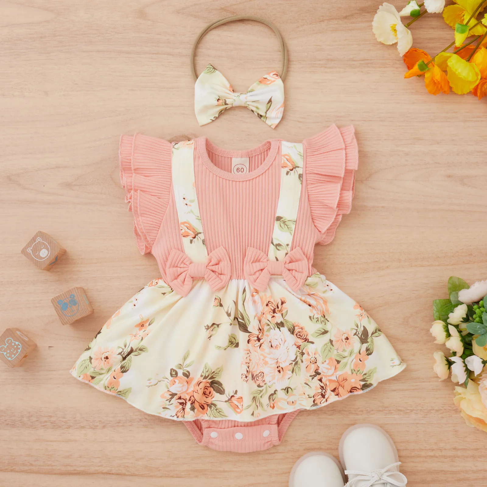 Children's clothing girls clothes set summer baby girl pit strip lace flying sleeve top triangle romper + floral shorts set Baby Clothing Set classic