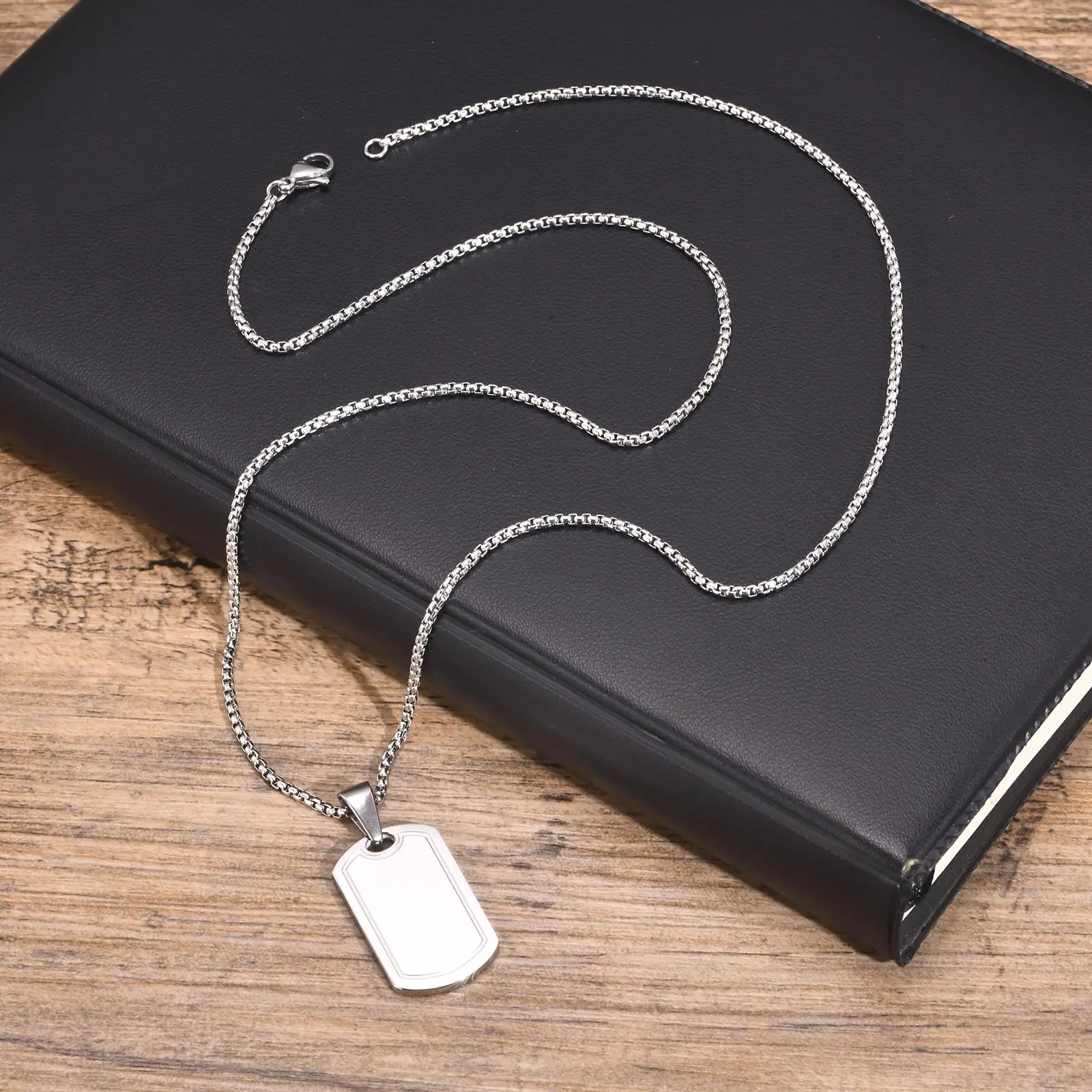 Mprain bow Edelstahl Erkennungs marken Halsketten für Männer Jungen, wasserdichte hochwertige Anhänger Halsketten, stilvolles Schmuck geschenk für ihn – Detail 5