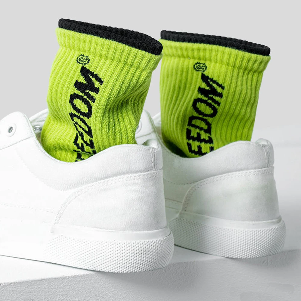 New Men Fashion Fun Socks 5Pairs Harajuku Unisex Basketball Hip Hop Happy Skateboard Cool Girl Sports Crew Cartoon Pattern Socks