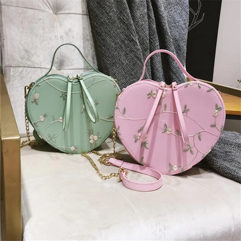 

Ins Hot Sale Floral Embroidery Handbag Purse Shoulder Bag Heart Shaped Leather Chain Messenger Bags Crossbody Clutch Small Bag