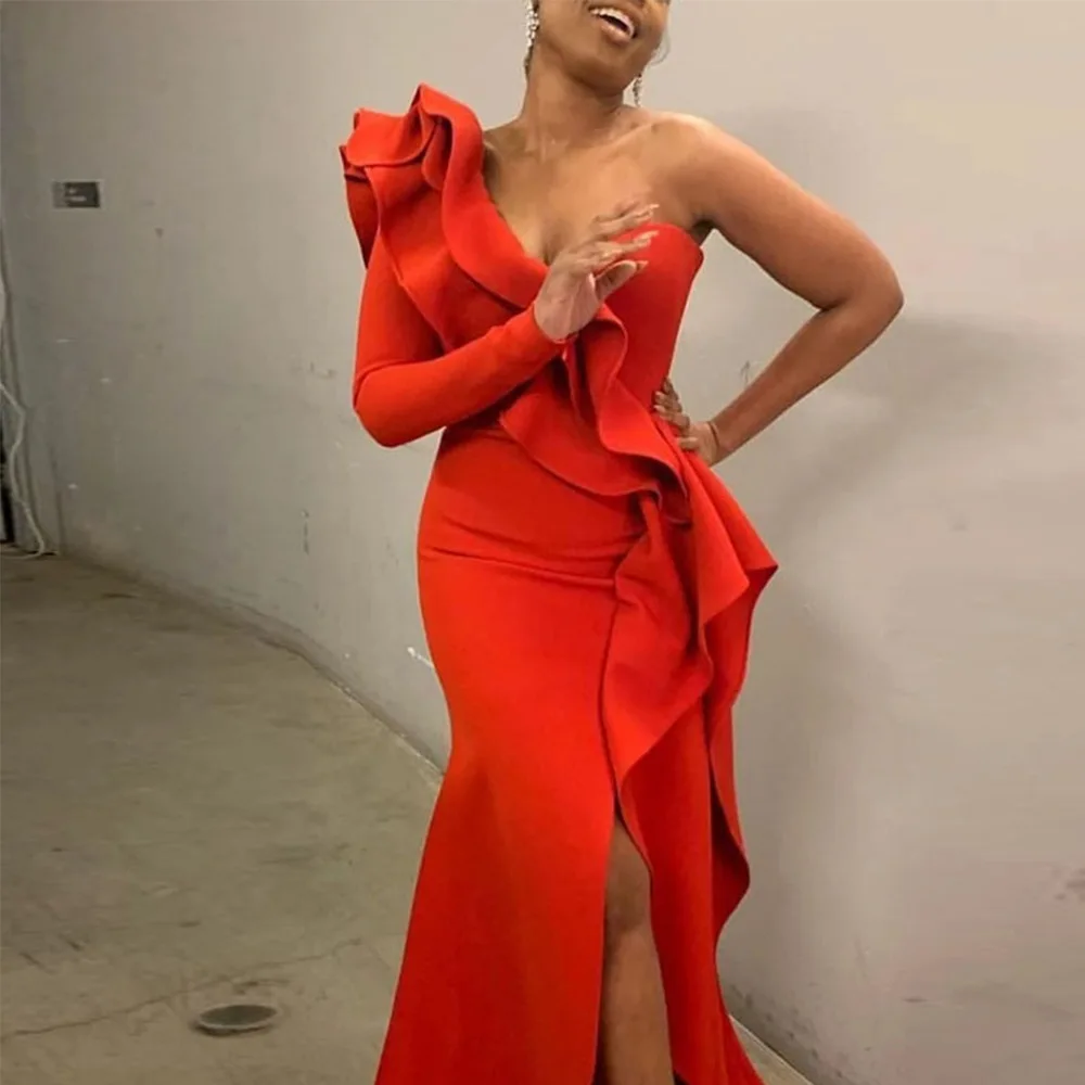 

2022 Spring Woman Sexy One-shoulder Slim Irregular Dress