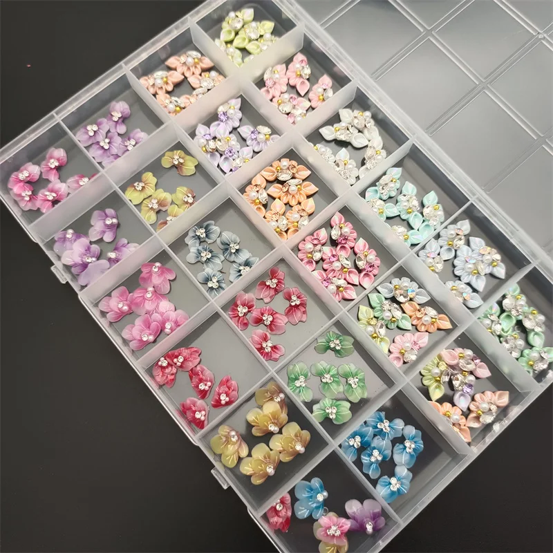 

5pcs New Carving Flower Resin Nail Art Charms Rhinestone Shiny Pearl Flower Nail Design 3D Manicure Decoration Accessories