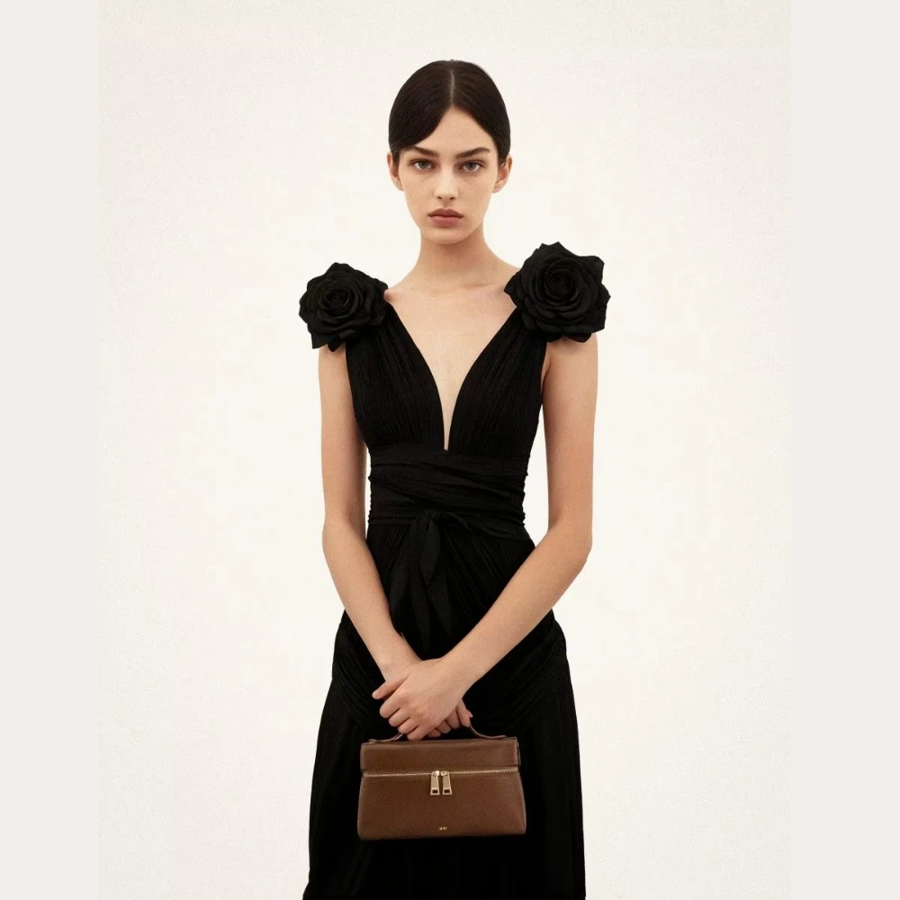 حقيبة يد نسائية من JW PEI بتصميم مقبض علوي، موديل...