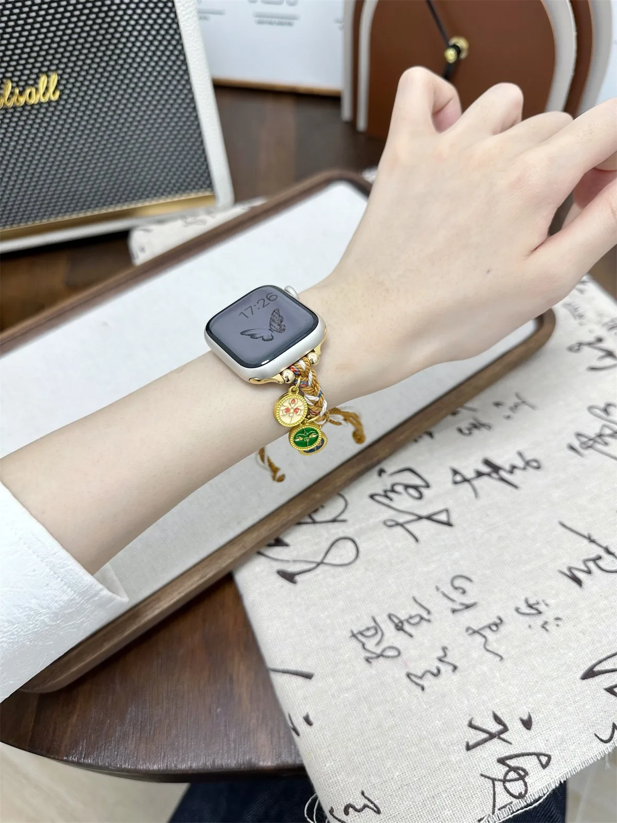 Bracelet de montre pour iWatch 42/44/45/46/49 mm 38/40/41 mm Bracelet de montre mode et loisirs pour montres série Ultra2 série 10/9/8/7/6/5/4/3/2/1_voghion.com