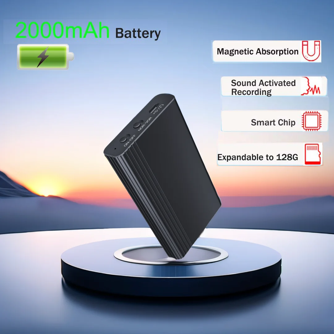 Düğmeler ve ekranı olan kompakt siyah dijital ses kayıt cihazı