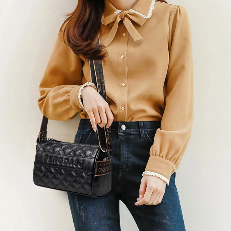 Luxury Designer Womens Fashion Lock Shoulder Bags 2024 New Ladies Simple Handbags Main High Quality Leather Crossbody Bags