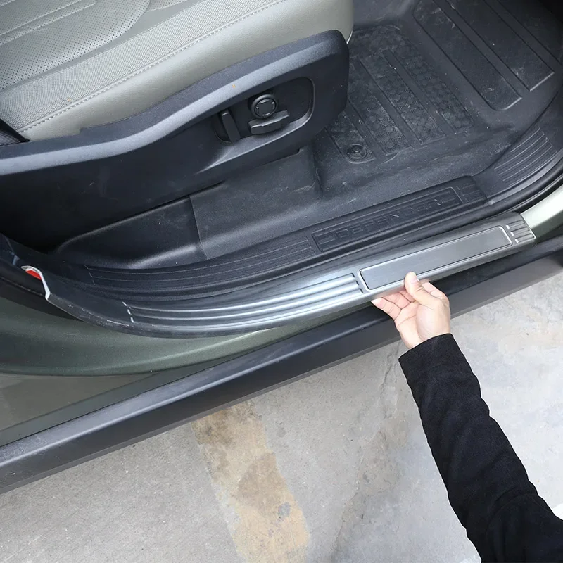 

For Land Rover Defender 90 110 2020-2024 Stainless Steel Silver Car Door Sill Protect Plate Trim Stickers Car Accessories