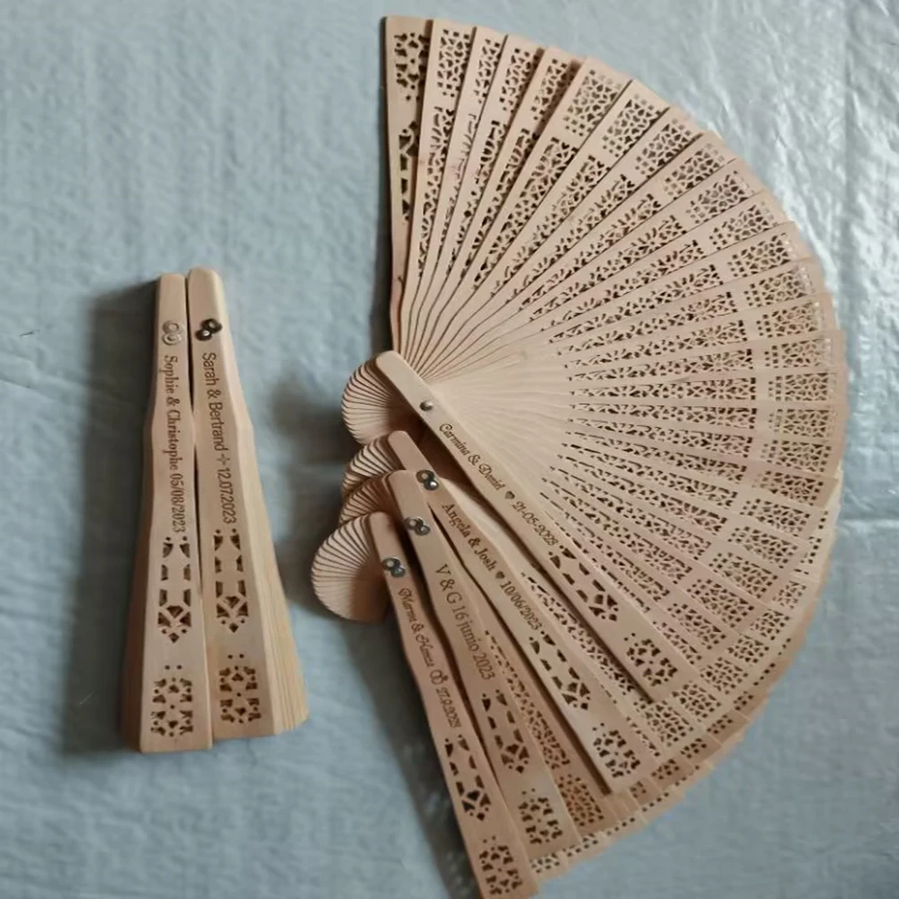 Folding Hand Fan Personalized Customized Wooden Fan Wedding Favors Gifts Sandalwood Hand Fan Party Decoration 20Cm Wood Folding