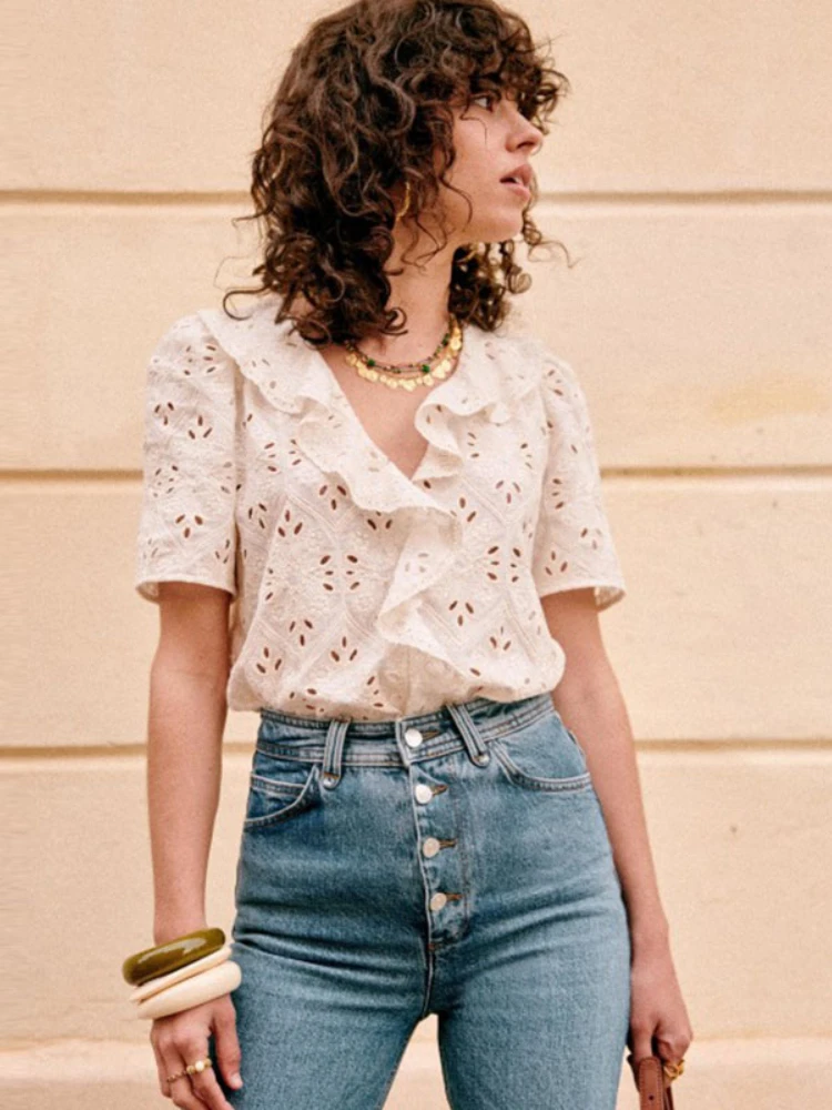 

2023 Summer Cotton Embroidery Hollow-out Lotus Leaf V-neck Button Women's Casual Short-sleeved Shirt