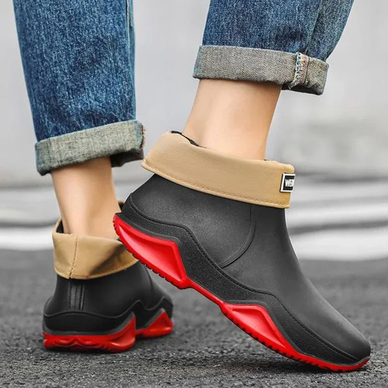 Fashion New Rubber Man Boots Trend Men's Rain Boots Platform Outdoor Shoes Slip on Warm Waterproof Work Mens Booties Soild Shoes