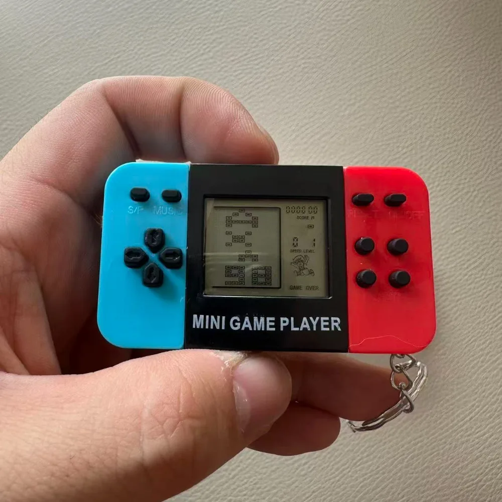 2026 미니 휴대용 게임기 키체인 (벨 포함), 귀여운 비디오 게임 펜던트, 휴대용 백팩 열쇠고리 액세서리 (선물용)