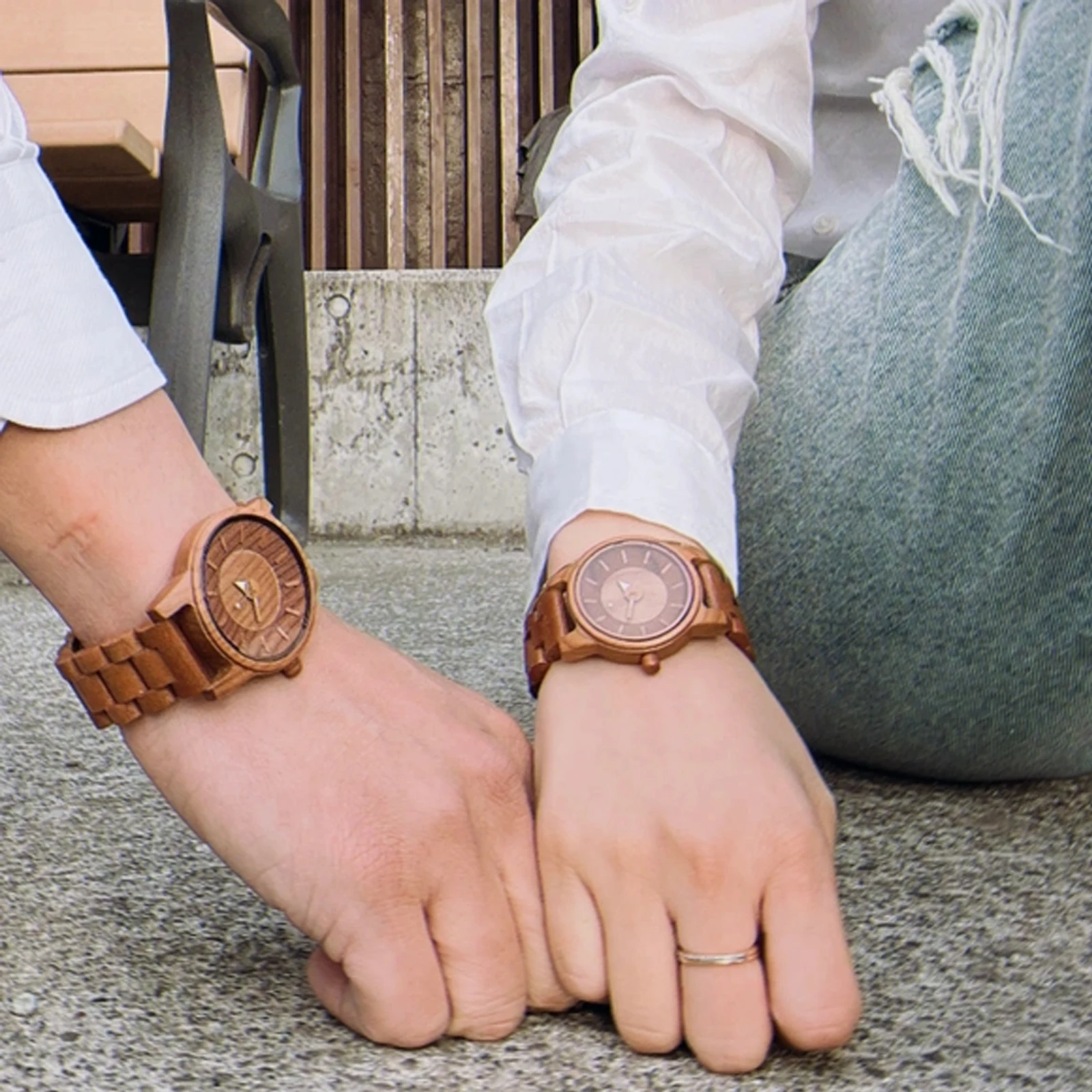 Couple wooden simple quartz watch creative men's and women's holiday clock gift