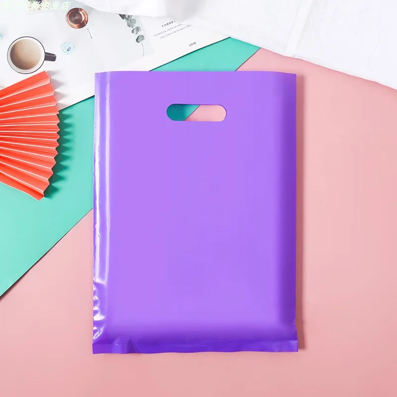50pcs Customized Logo Advertising Gift Bags Portable Plastic Bags Clothing Shopping Bags Printing Logo Free Design Ideas 6