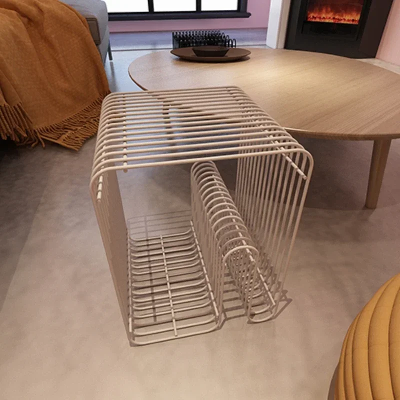 Nordic Simple Magazine Shelf Creative Landing Metal Light Luxury Book Shelves Sample Room Decoration Floor Frame Storage Shelf