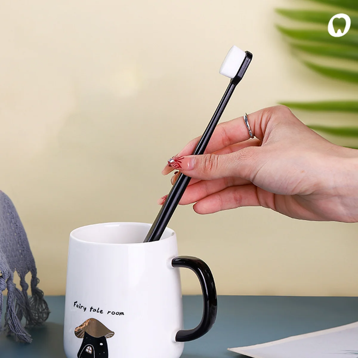 Manual Toothbrush With Soft Bristles For Sensitive Gums And Teeth_voghion.com