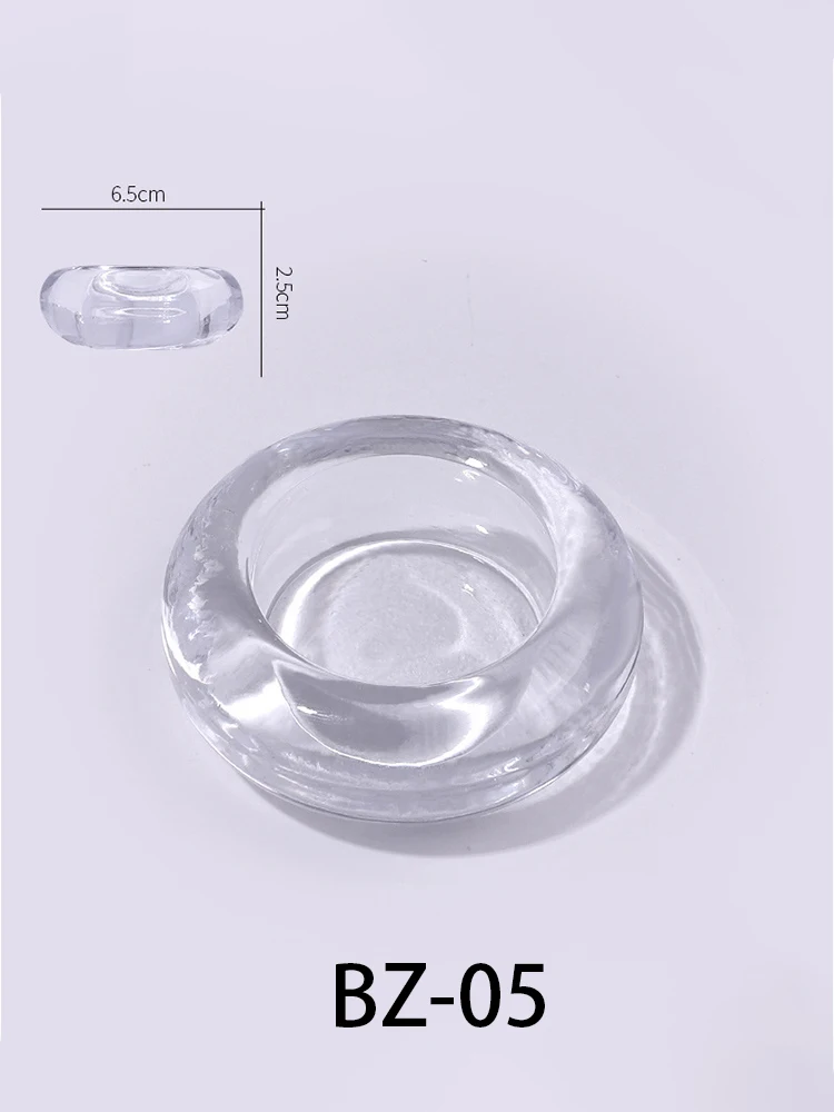 Crystal cup for crystal liquid