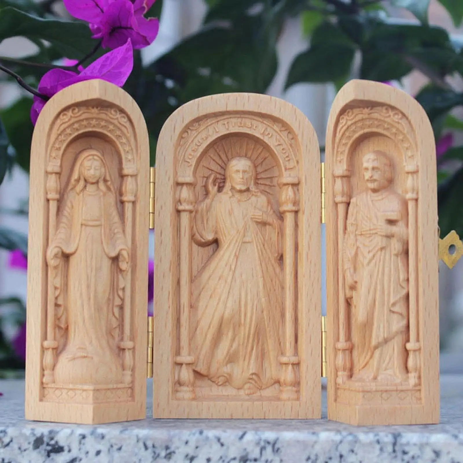 Catholic Wooden Statue Home Prayer Ornament for Cabinet Decor Centerpiece