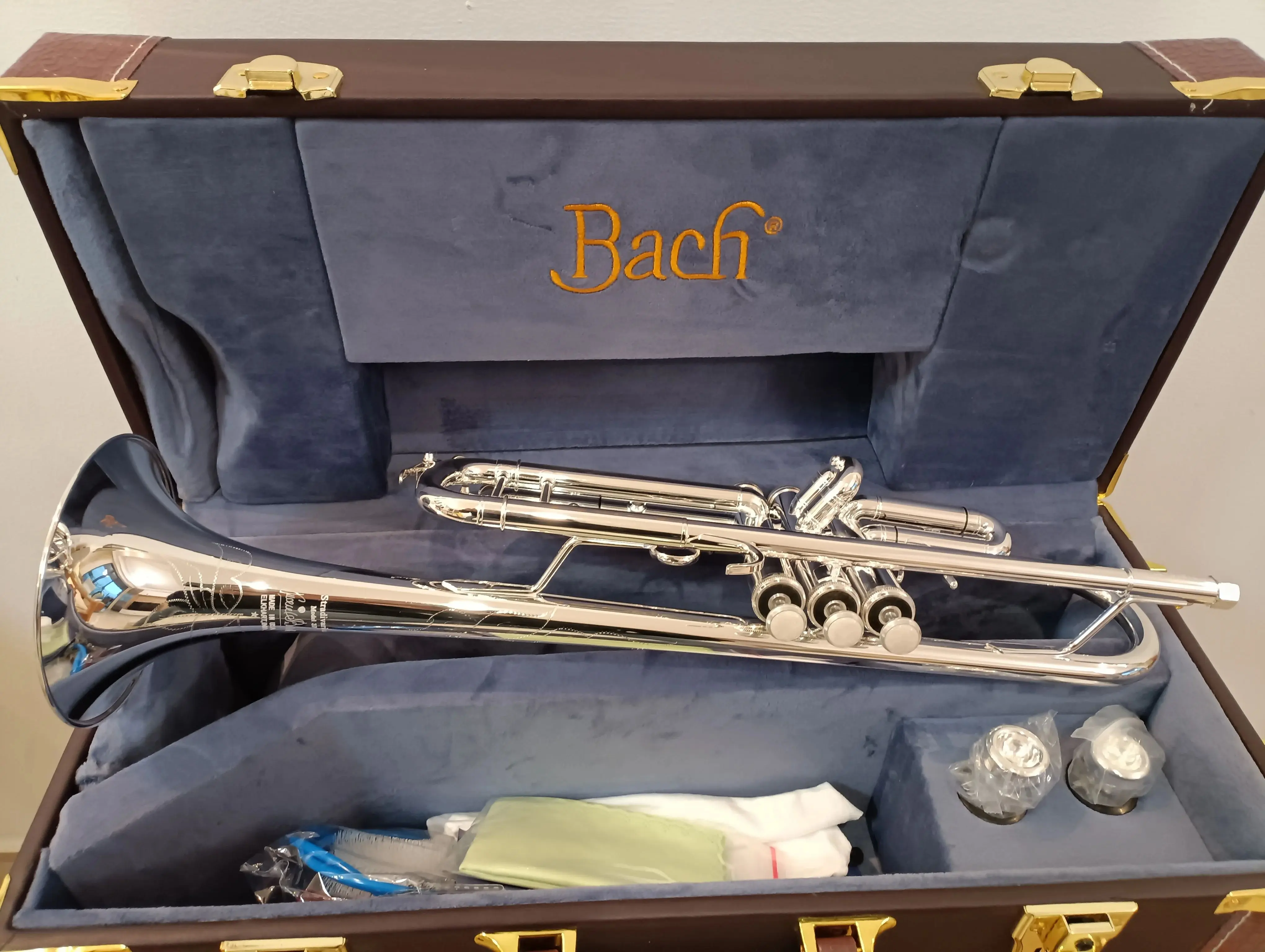 Trumpet Model 37 Silver Plated LT180S-37 Trumpete trompete with Blue Case