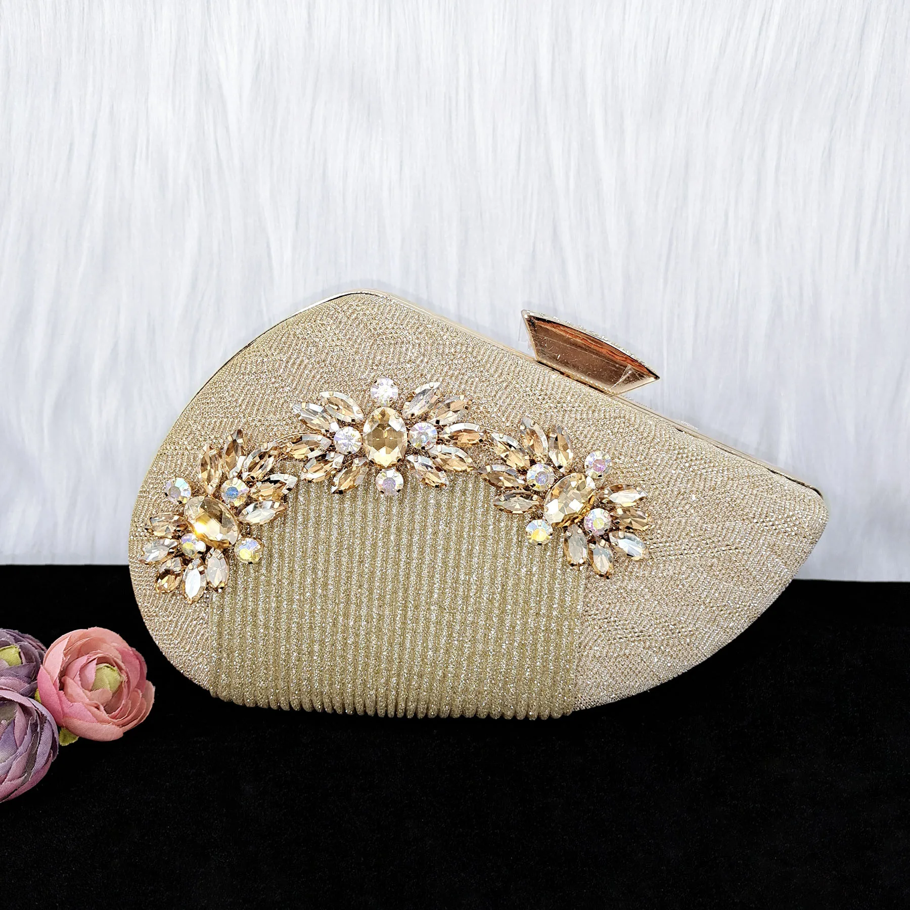 

QSGFC 2023 Elegant Hard Handbag Irregular Design Mini Bag Long Shoulder Strap Fashionable Anquet Bag