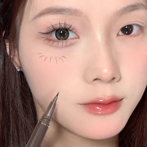 방수 울트라 파인 리퀴드 아이 라이너 펜, 0.05mm, 오래 지속되는 퀵 드라이 스무스 블랙 아이 라이너, 하부 속눈썹 펜슬, 한국 메이크업 2