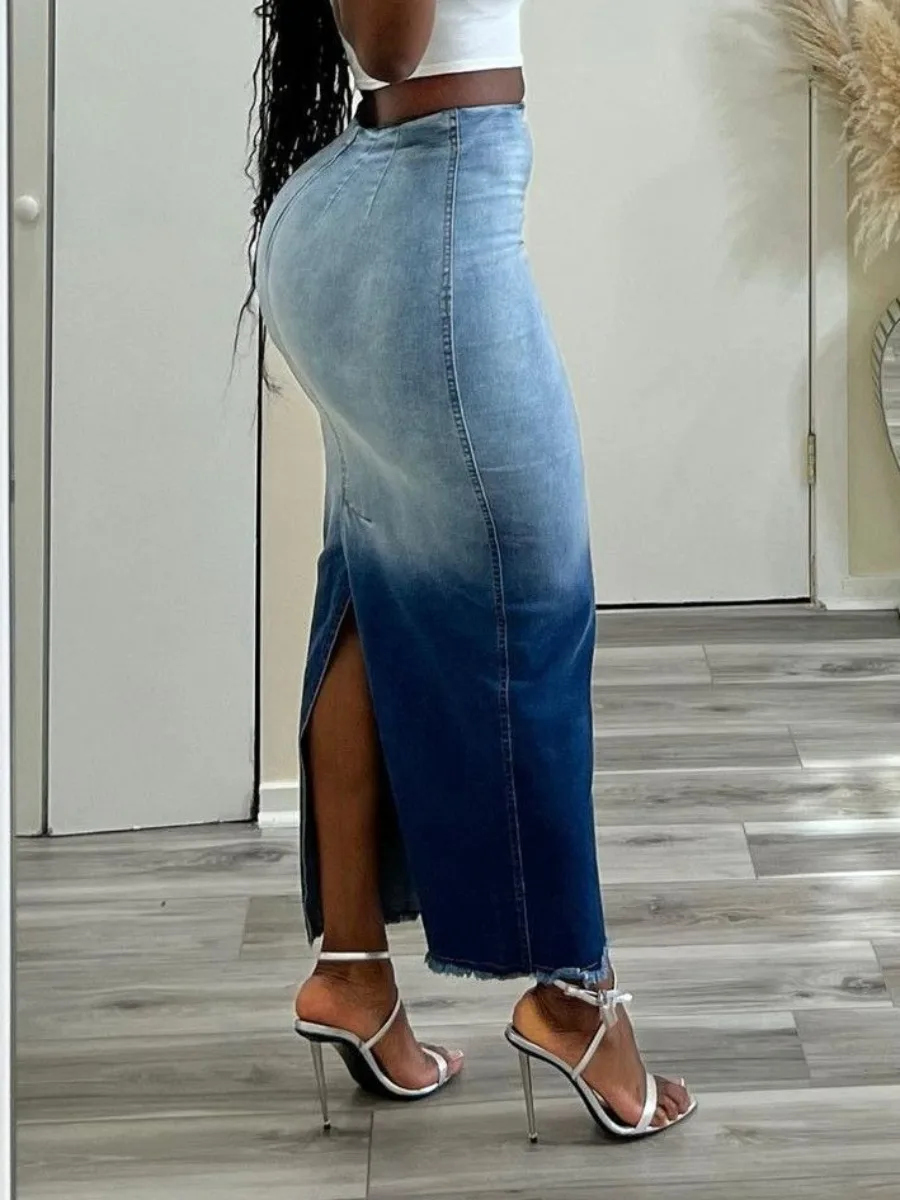 LW High Split Gradient Raw Edge Skirt Casual Versatile Denim Skirt Wrap Hip Street Commuting Fashion Raw Edge A-line Denim Skirt