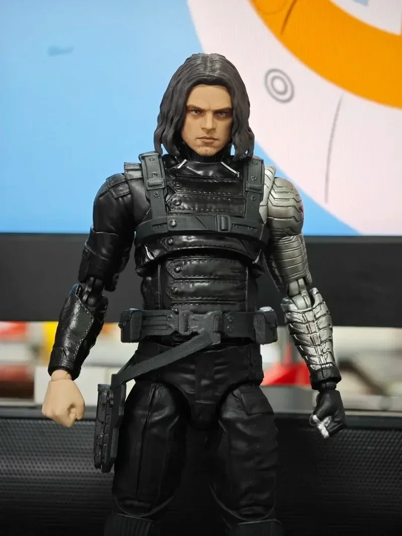 アメコミ MAFEX WINTER SOLDIER Amazon.com: MAFEX No. 202 CAPTAIN AMERICA Captain America