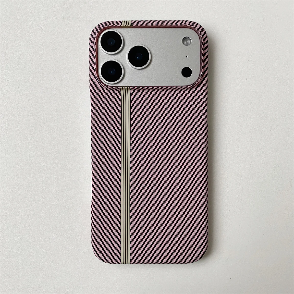 Elegant Carbon Fiber Kevlar Pattern Shockproof Retro Leather Phone Case