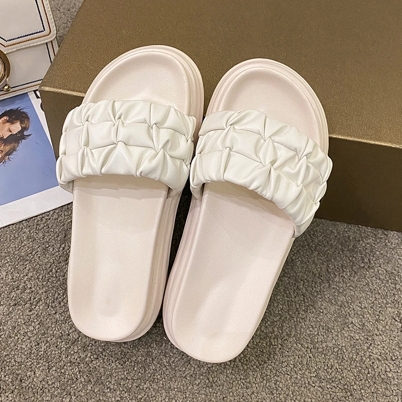 

2023 New Summer Women's Slippers Outdoor Thick Sole Beach Anti Slip Open Toe Leisure Slides Women Quality Leather Ladies Shoes