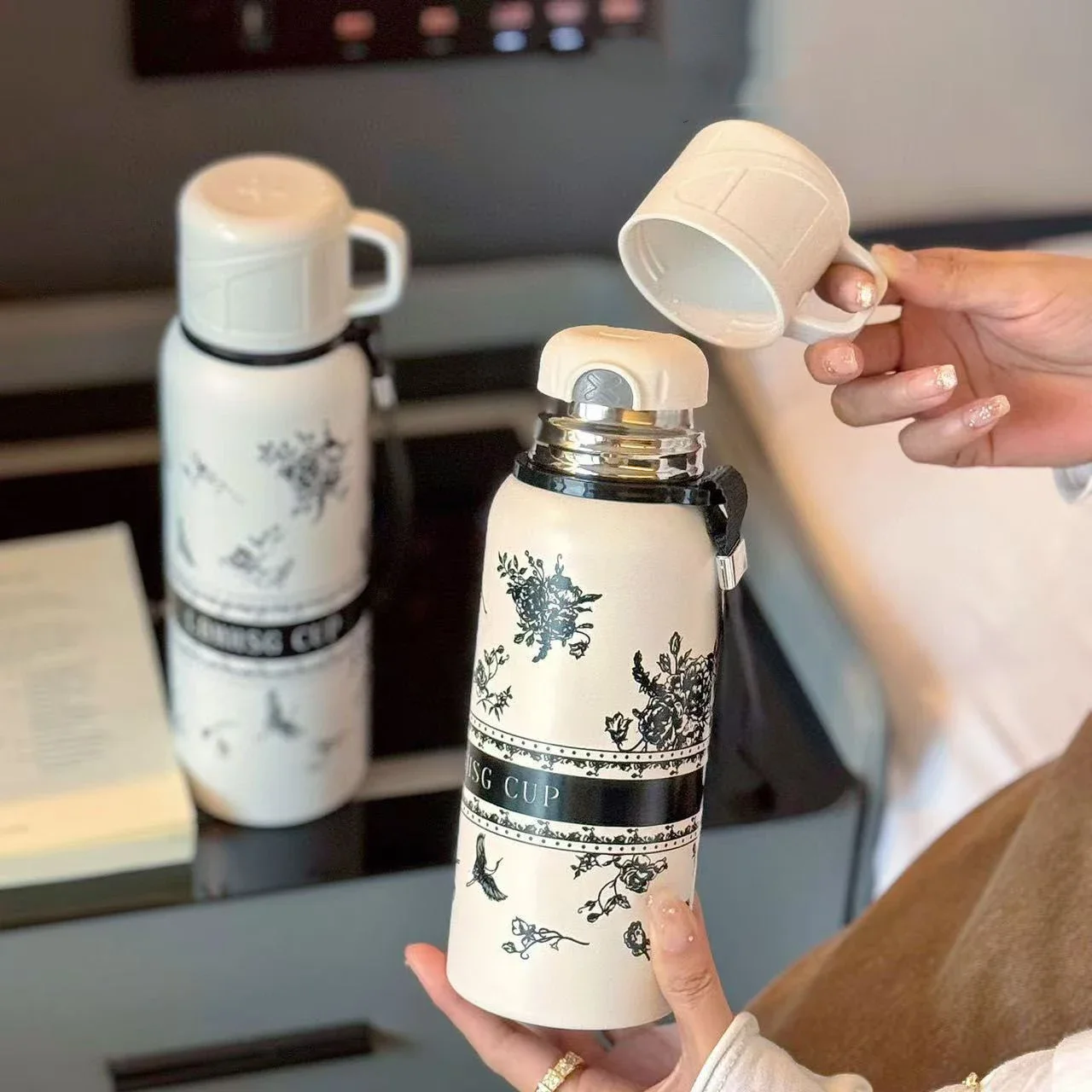 Portable Stainless Steel Gardenia Thermos Cup With Tea Drain Large-capacity Sport Kettle For Making Tea,Great For Outdoor Travel