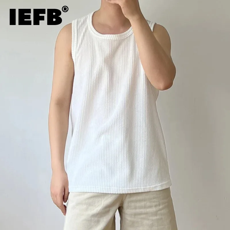 

Летний простой мужской топ без рукавов IEFB, свободный однотонный полосатый Повседневный жилет, новинка 2024, Стильная мужская футболка, пуловер 9C5985