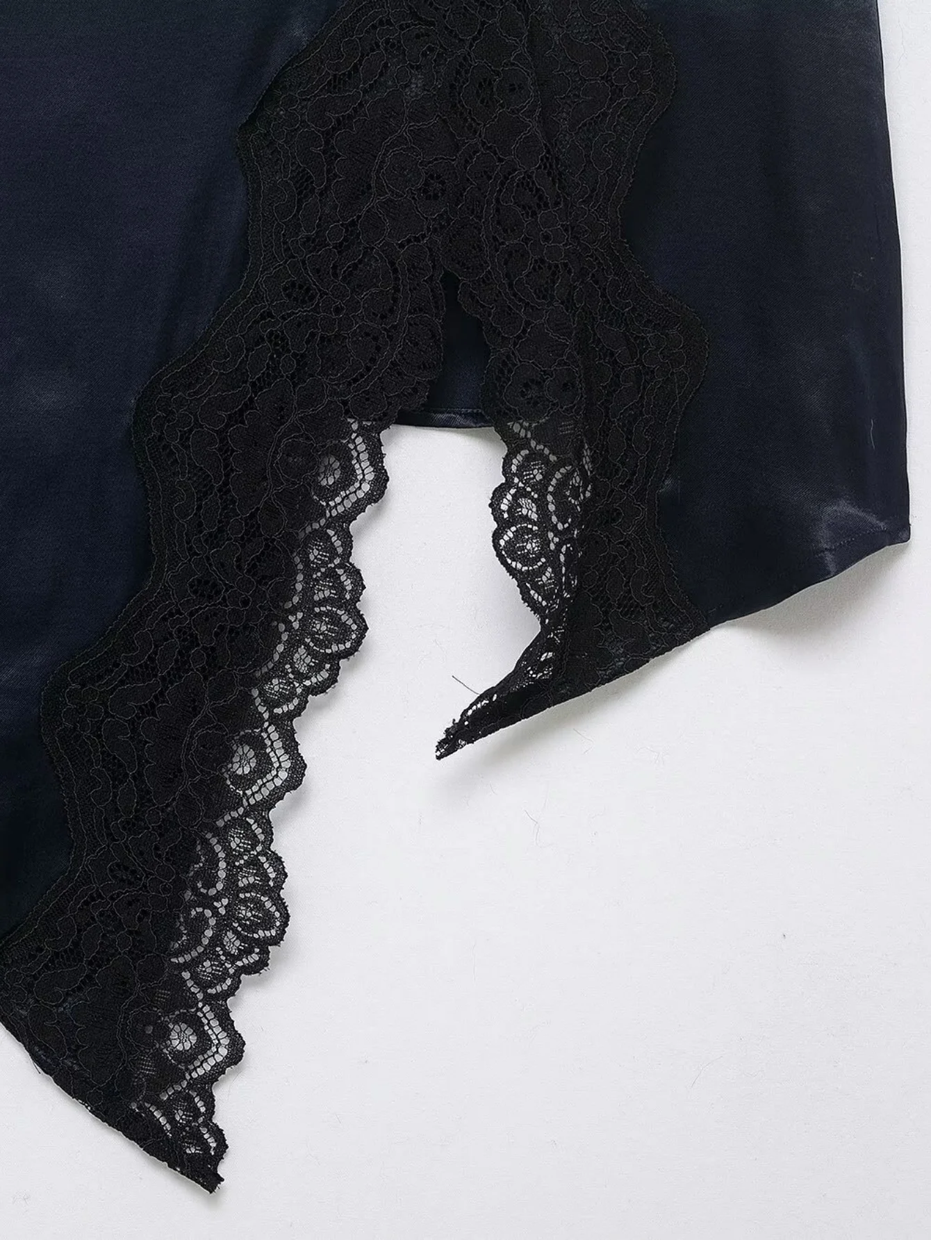 Women Solid Lace Asymmetry Skirt Female Fashion Side Zip Up Short Skirts Lady Summer Chic High Waist Elegant Party Mini Skirts