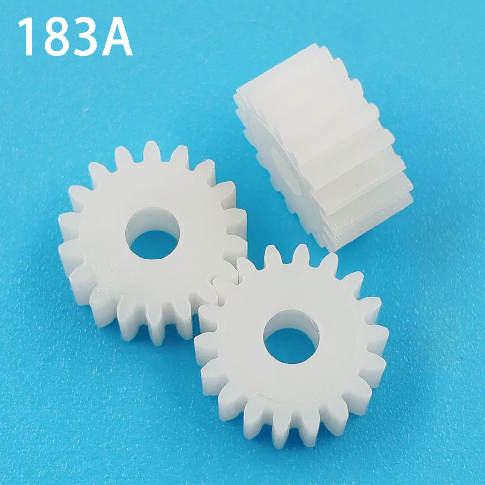 Transmission Gear 183A 0.5M GEARS 18 Teeth 3mm Shaft Tight Pom Plastic Pinion Toy Model Gear 10pcs/lot