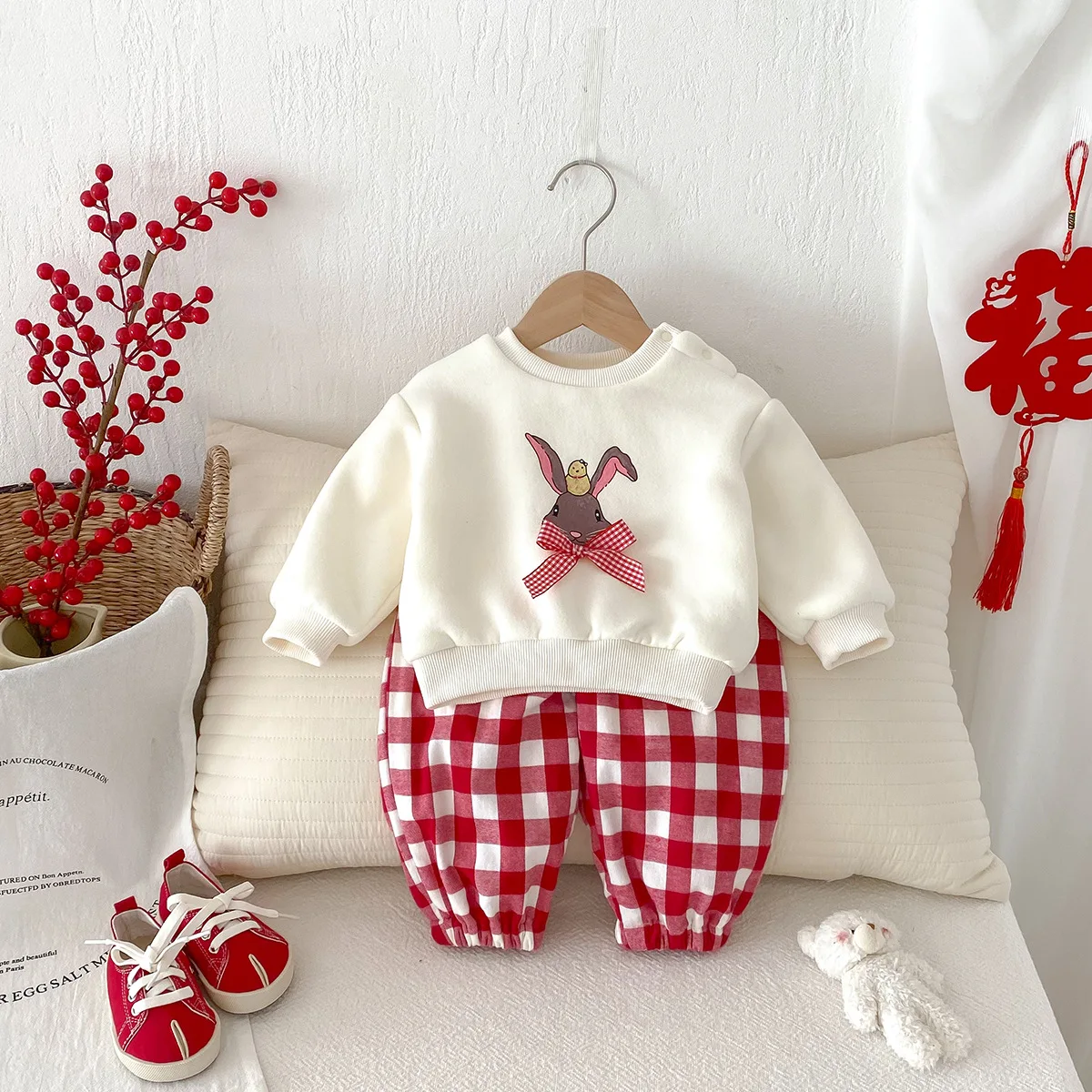 UNIFEMEN Winter Baby Girls 2PCS Clothes Set Cotton Rabbit Knotbow Top Fleece Plaid Pants Suit Toddler Girls Tracksuit