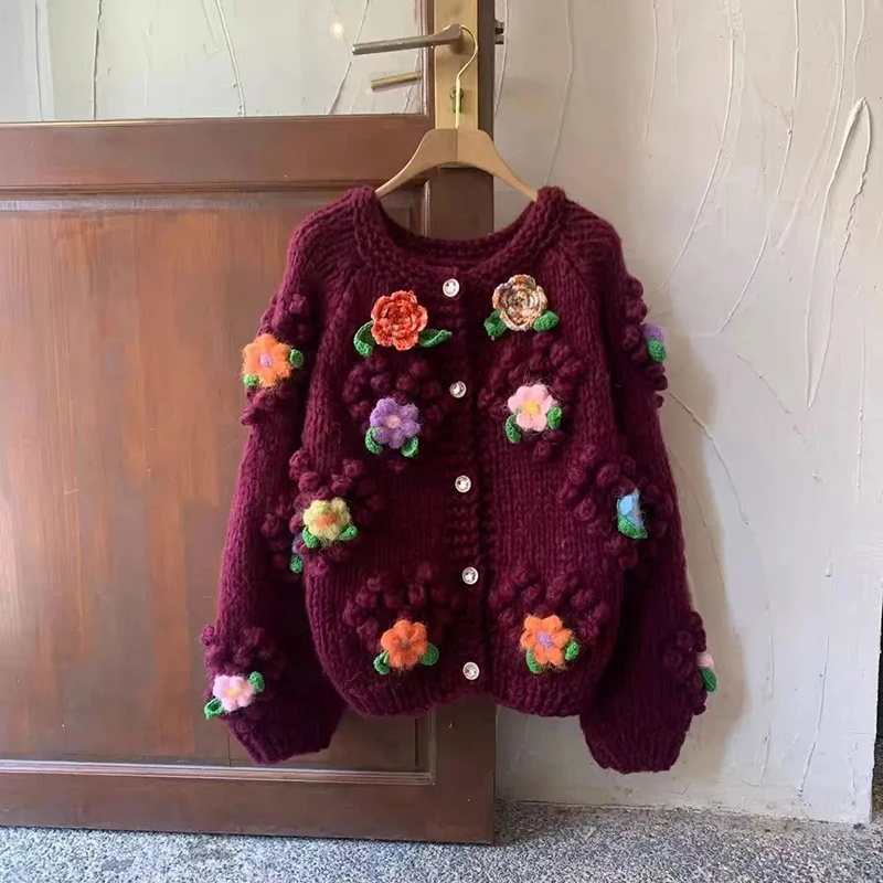 Ladies Three-Dimensional Floral Round-Neck Sweater-Grey