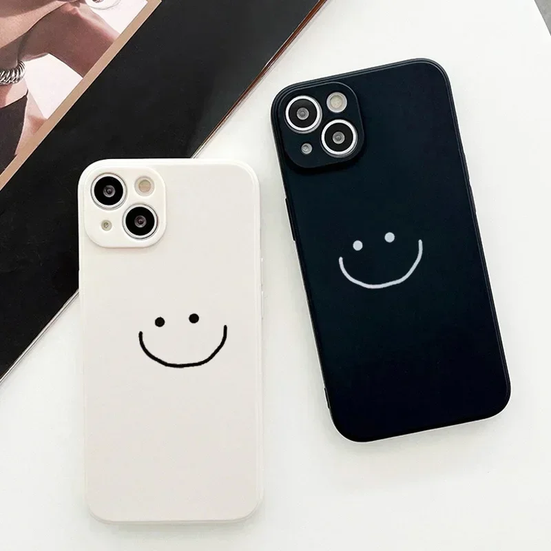 Charming Smile Face Silicone Phone Case - Black & White Cover