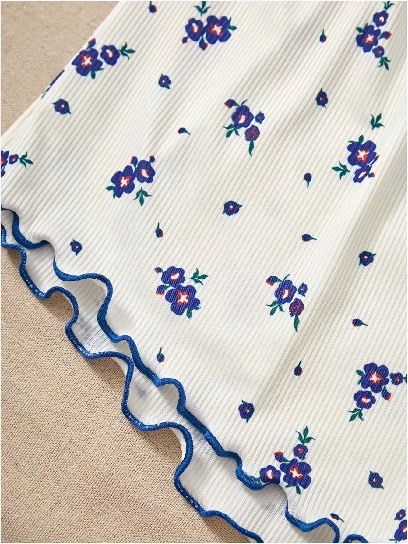 New Women Pajama Set Lace V-Neck Camisole Top and Floral Printed Shorts Sleepwear Nightwear Loungewear Summer Outfit 2PCS Hot