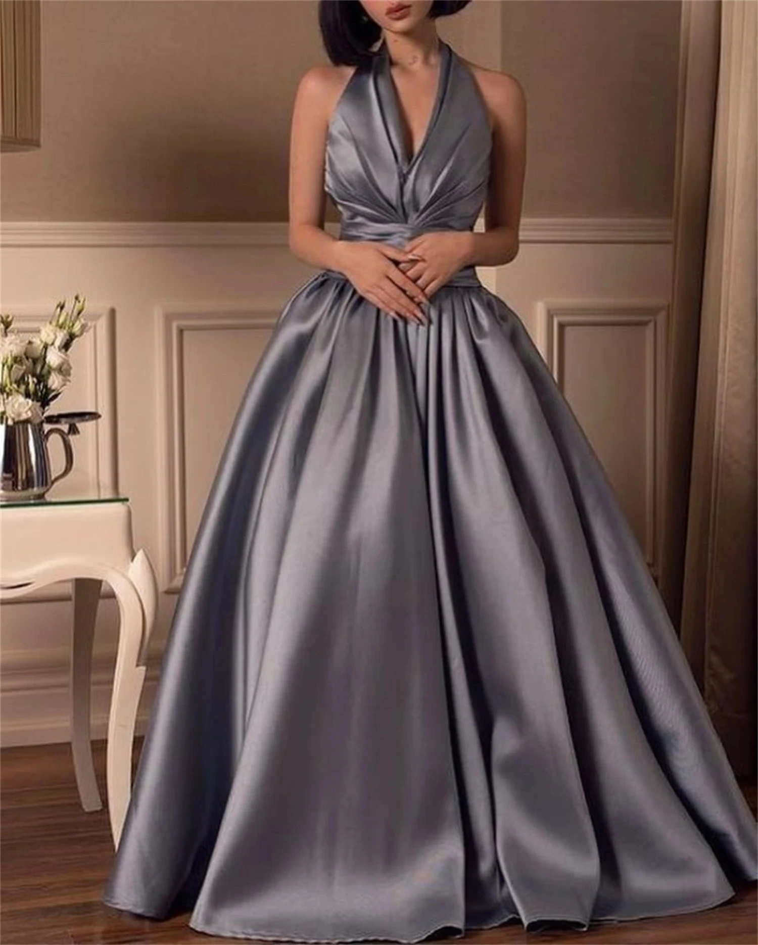 

Classic V Neck Evening Dresses Fuffy Pleat Satin Sexy Sleeveless Ball Gowns A Line Woman's Formal Party Vestidos De Gala Mujer