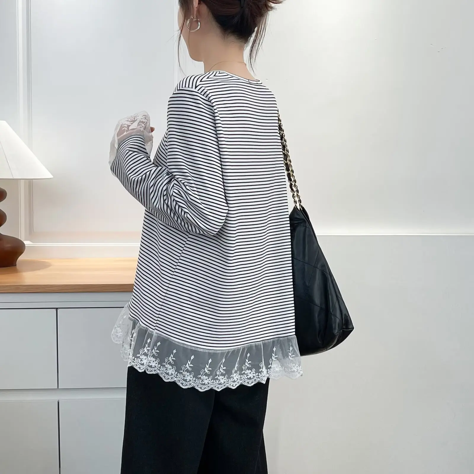 XXXXL Fashion Plus Size Women's T-Shirt De Velvet Warm Base Layer Stylish Lace And Striped Inner Tops 2530