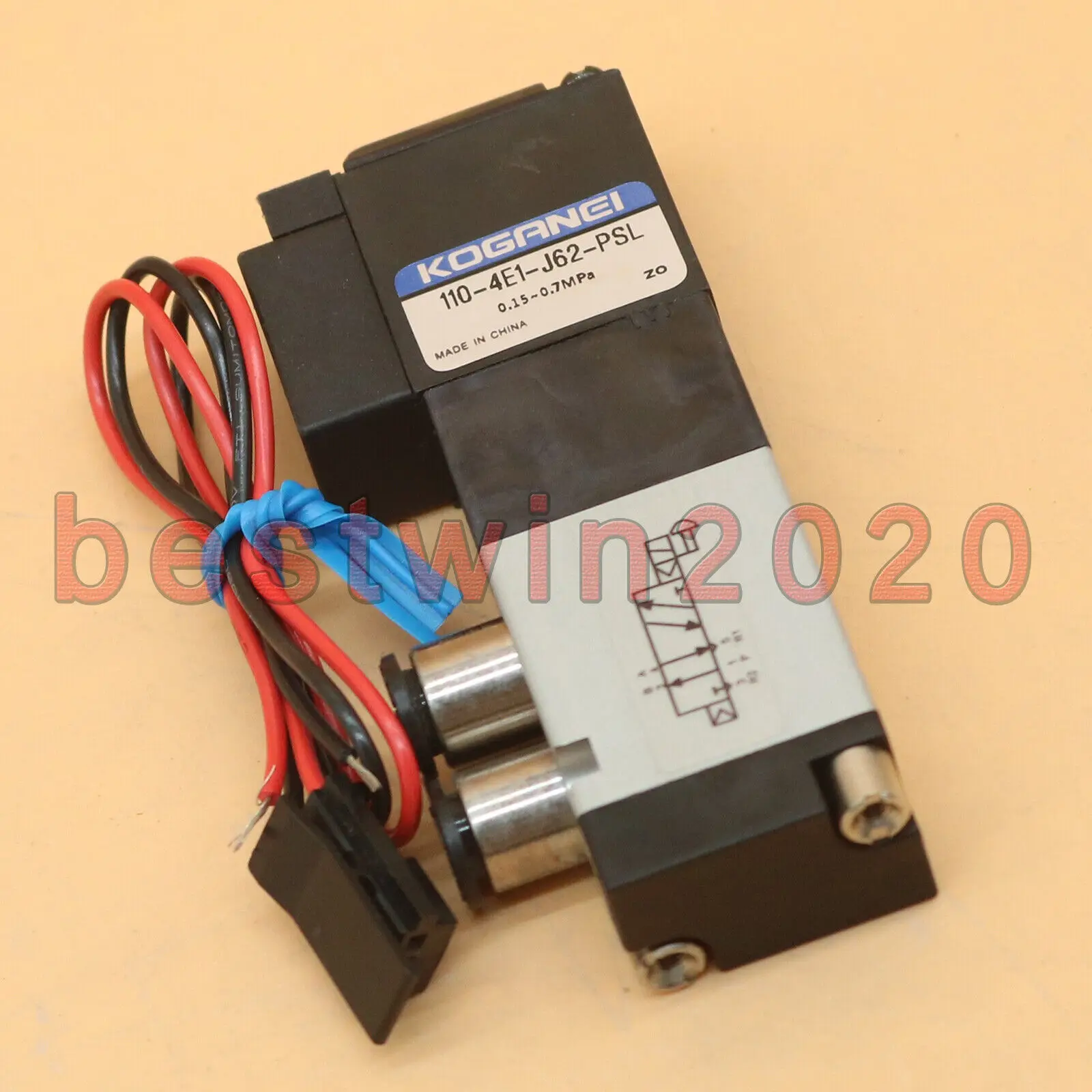

Новый электромагнитный клапан KOGANEI 110-4E1-J62-PSL DC24V