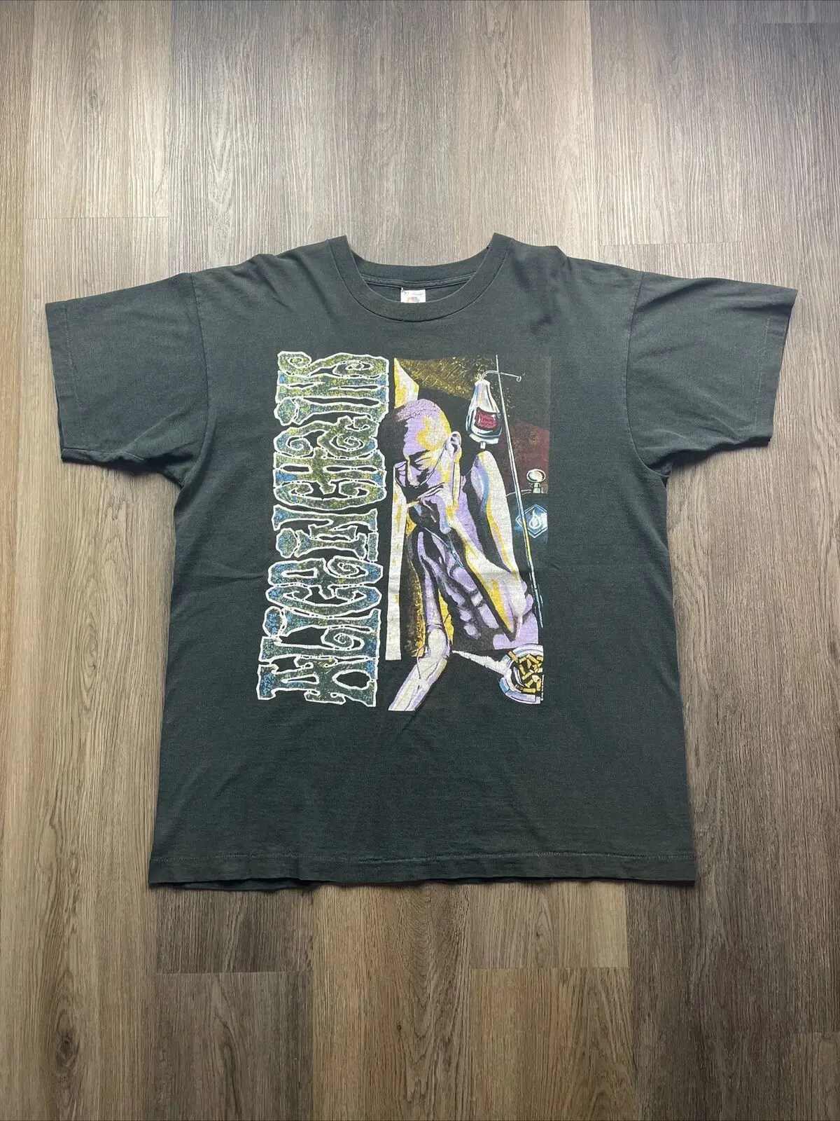 New Listingvintage Alice In Chains T-Shirt Falce