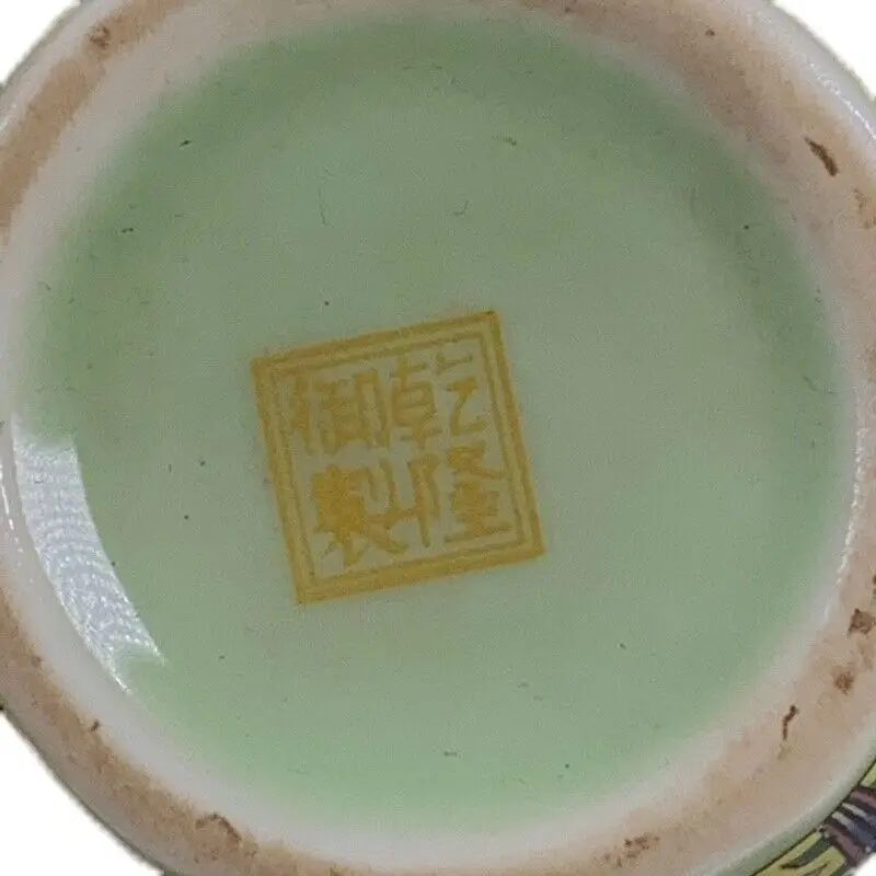 Chinese Green Famille Rose Porcelain Qing Qianlong Lotus Pattern Vase 5.78 inch