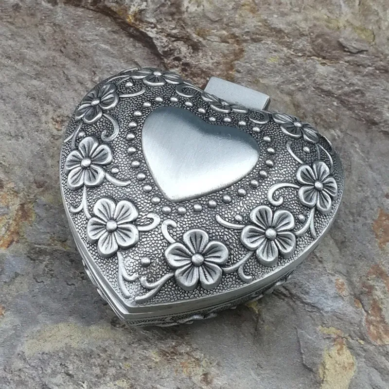 1PCS Retro Metal Holy Grail Saint Benedict Guadalupe Rosary Necklace Metal Boxes Religious Jewelry Packing Case Gift