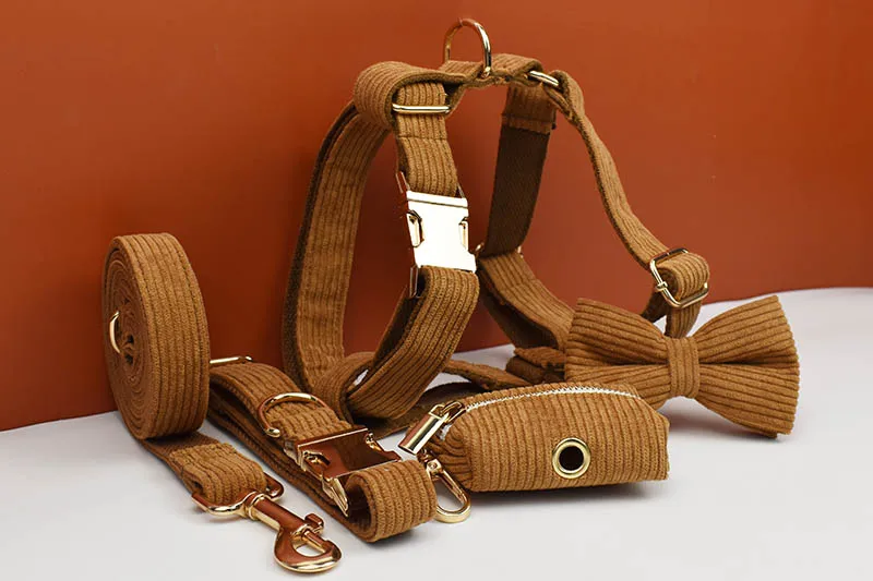 Personalised Corduroy Dog Collar And Leash Set With Nameplate_voghion.com