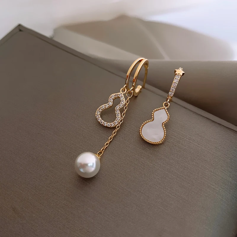 Asymmetrical Design Earrings - Image 3