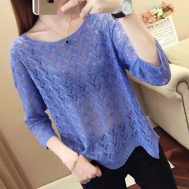 

Summer Woman Round Neck Three-quarter Sleeve Tops Female Knitted Sweater Loose Fashion Thin Hollow Top Solid Printing Top Q162